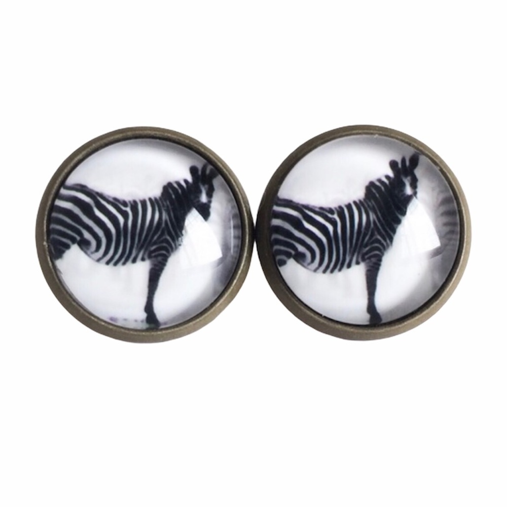3 for 15🎀 zebra bronze tone earrings